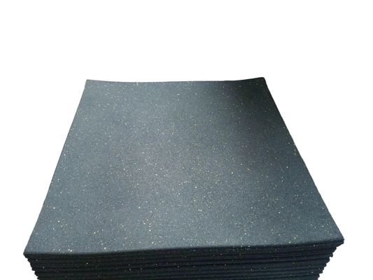 İyi bir fiyat. Kırmızı Çarşıda Kauçuk Zemin 1000X1000mm Kare Spor Salonu Çatlak Dönmez Çatlak çevrimiçi