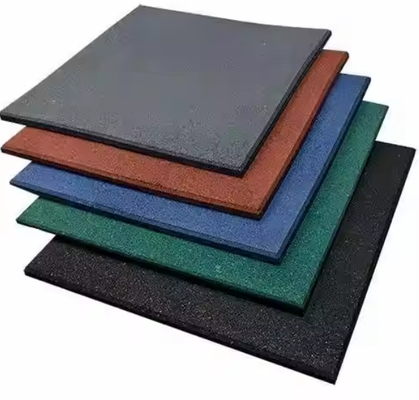 Buon prezzo High Density Rubber Floor Mats for Gym and Playground 15-50mm in linea