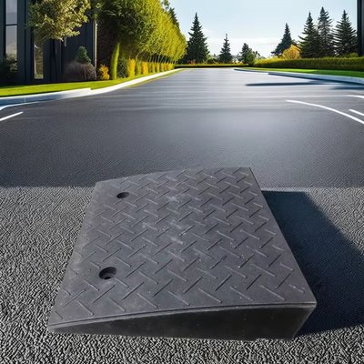 Good price Factory Price Rubber Driveway Curb Ramp / Rolled Edge Ramp / Rubber Kerb Ramp online